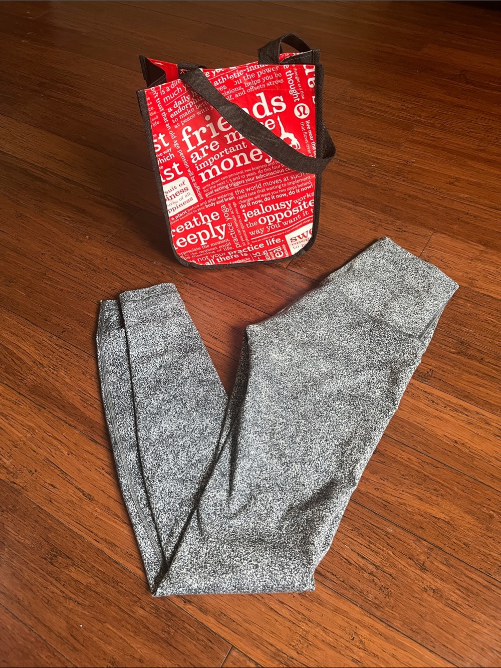 LuLuLemon leggings size 4 tall and Lululemon bag